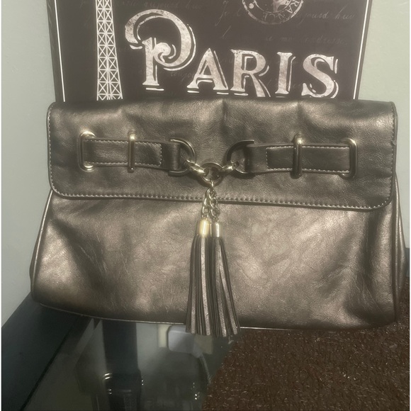 Used - Picture 2 of 2